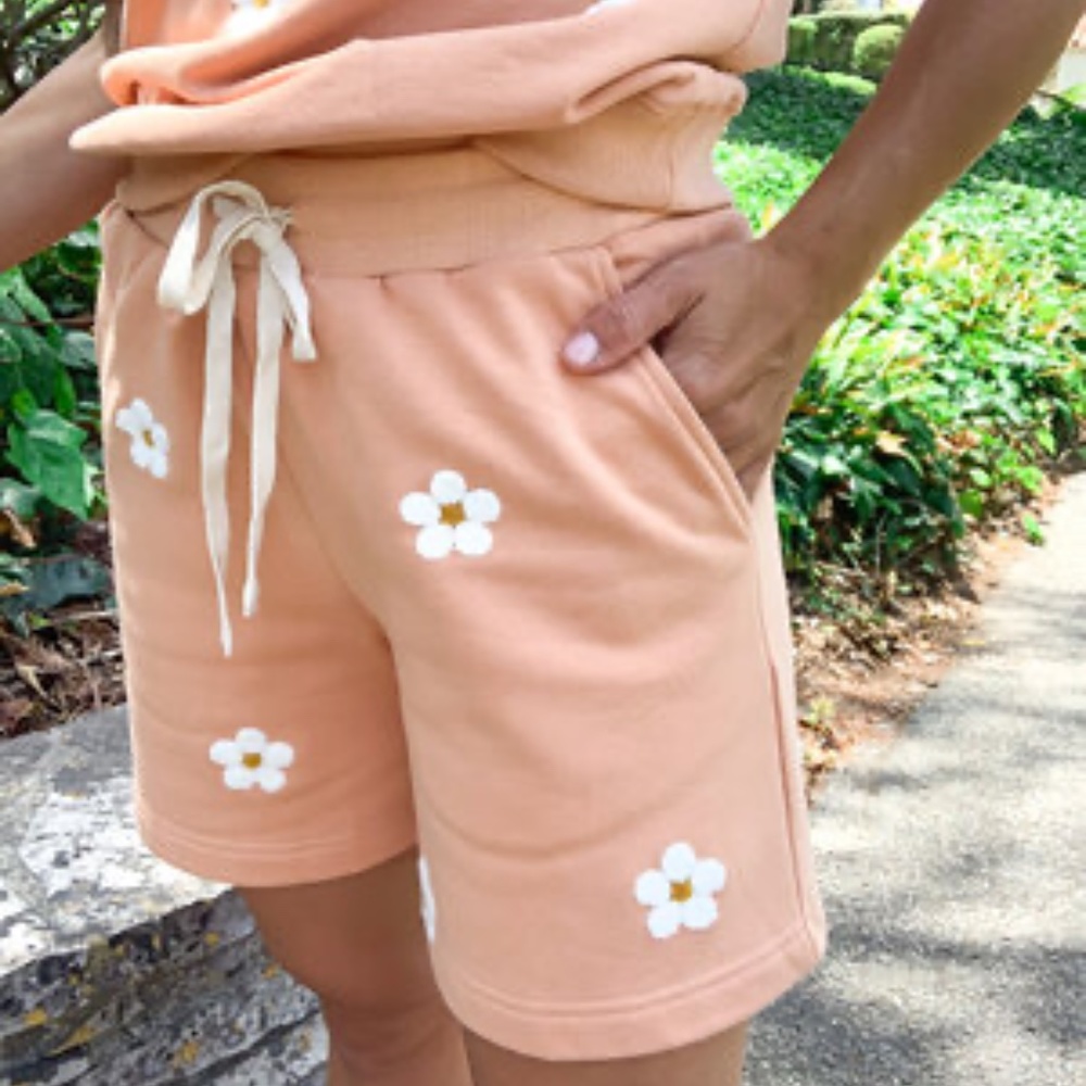 Daisy Short